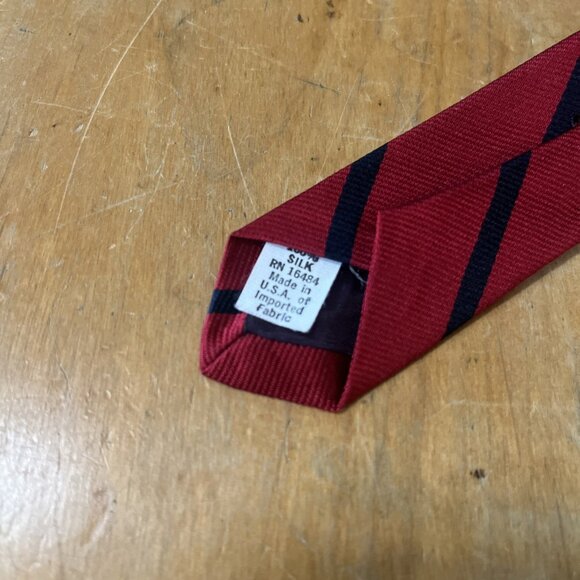 Mark Alexander Classic Red&blue Striped Silk Tie Made In USA Preppy Business - Picture 5 of 6